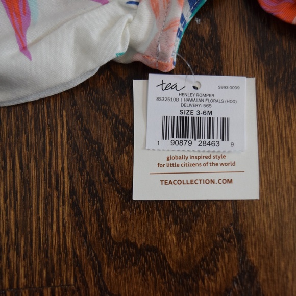 NWT Tea Infant Bubble Onesie - Picture 3 of 3